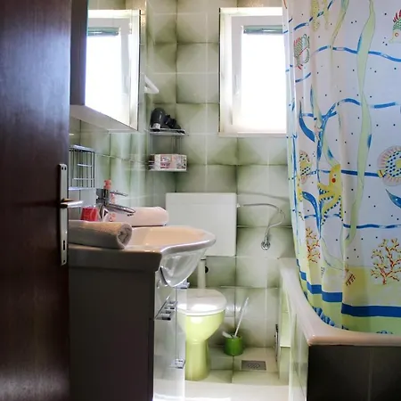 Marinovic 3462 Guest house 3*